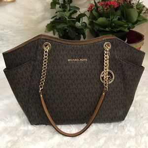 💥FLASH SALE💥 Michael Kors Jet Set Signature Travel Large Chain Shoulder Tote